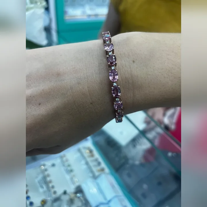 A Bracelet Chosen at Fort Art