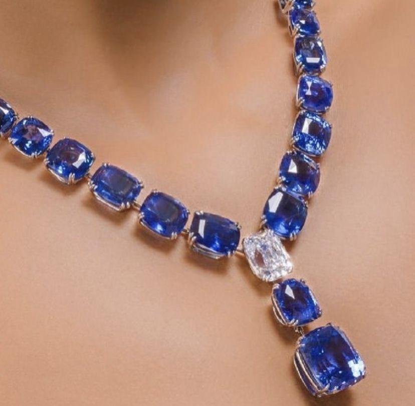 Fort Art sapphire necklace