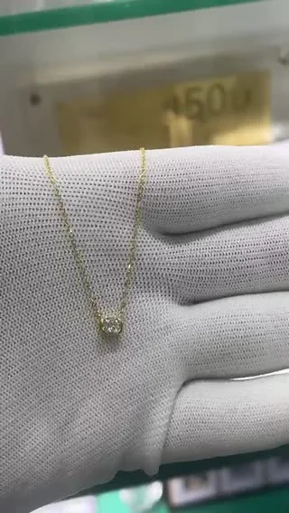 Jewellery Close-Up 02