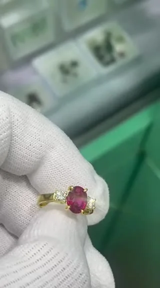 Jewellery Close-Up 03