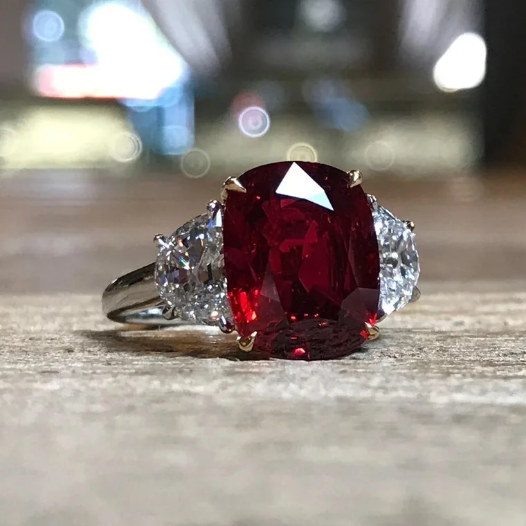 Gemstone Ring 01