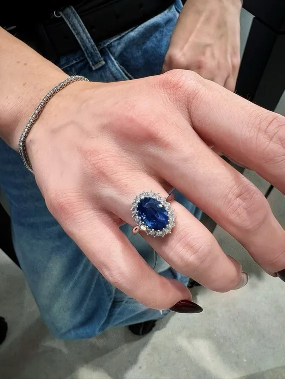 Gemstone Ring 04
