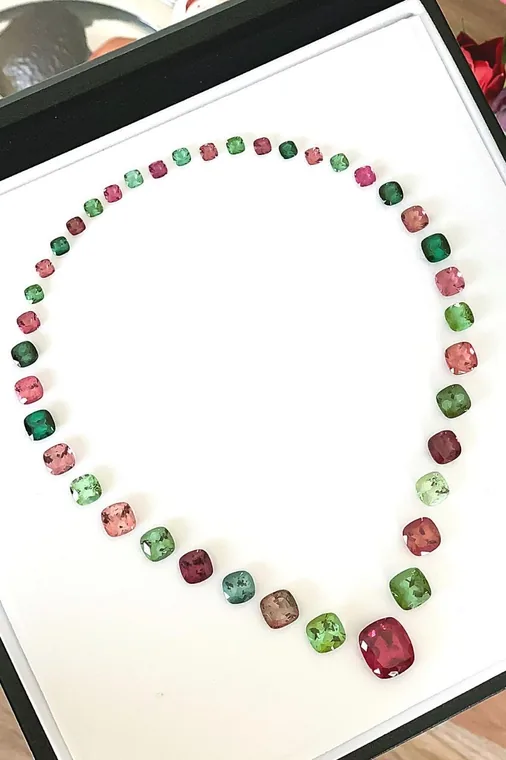 Statement Necklace 01