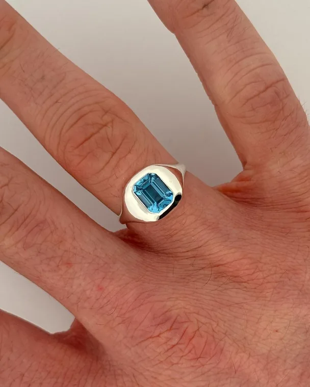 Gemstone Ring 37